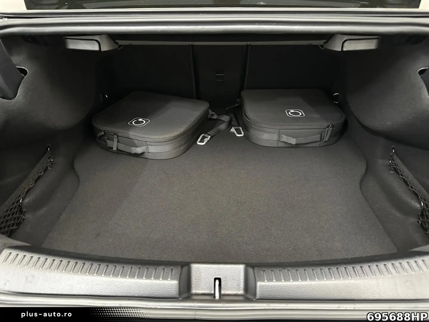 MERCEDES-BENZ CLA 250 e AMG  Pano KEYLESS Lenkhzg. Ambi