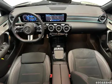 MERCEDES-BENZ CLA 250 e AMG  Pano KEYLESS Lenkhzg. Ambi