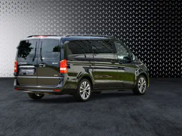 MERCEDES-BENZ Vito Tourer 119 CDI 4x4  Airmatic Dist.Leder