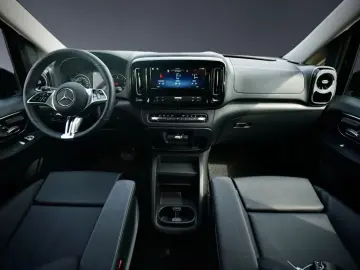 MERCEDES-BENZ Vito Tourer 119 CDI 4x4  Airmatic Dist.Leder