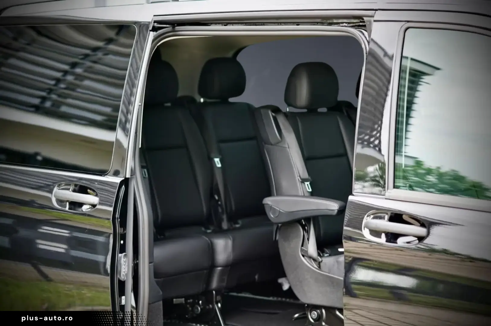 MERCEDES-BENZ Vito Tourer 119 CDI 4x4  Airmatic Dist.Leder