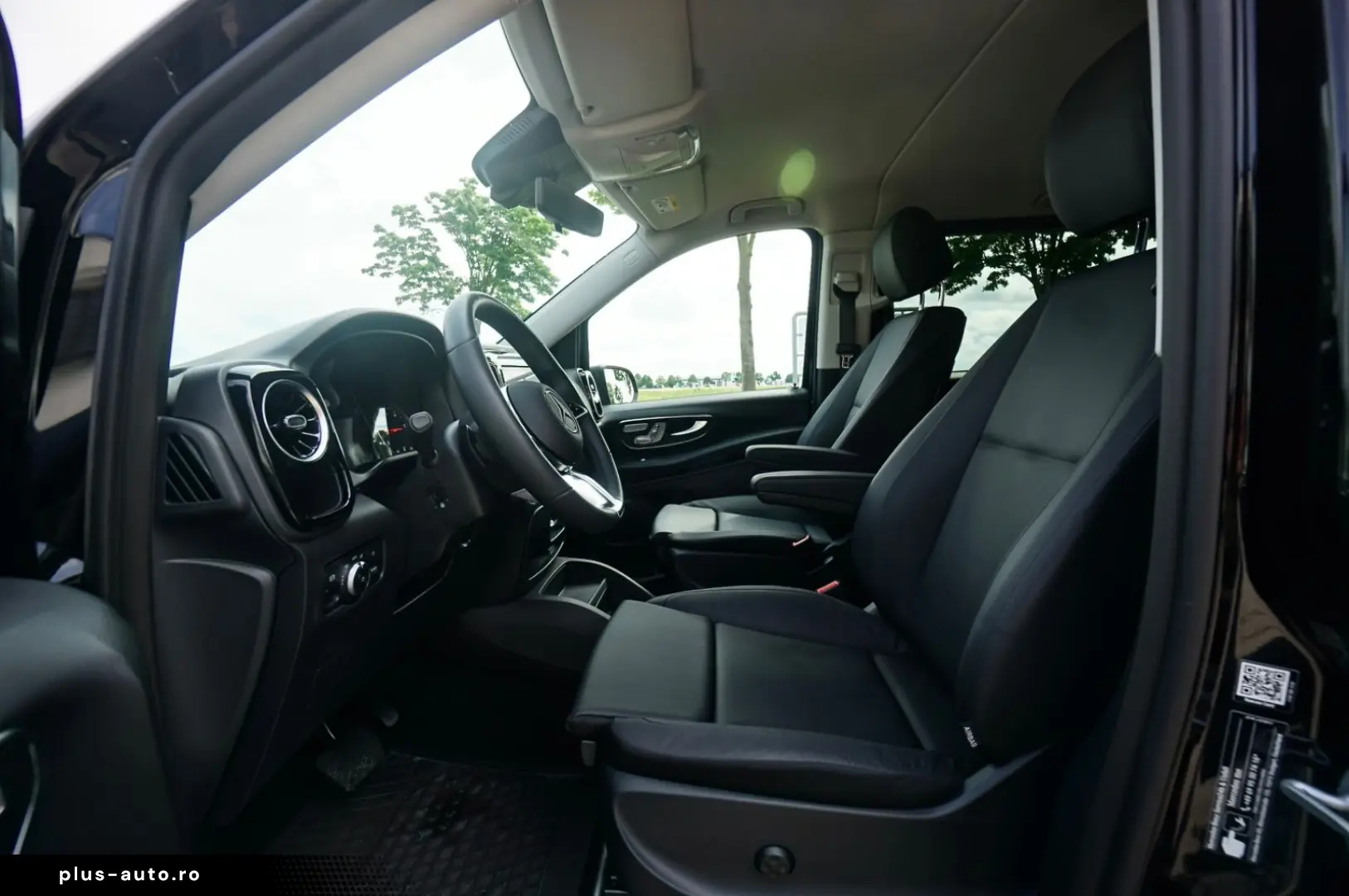 MERCEDES-BENZ Vito Tourer 119 CDI 4x4  Airmatic Dist.Leder