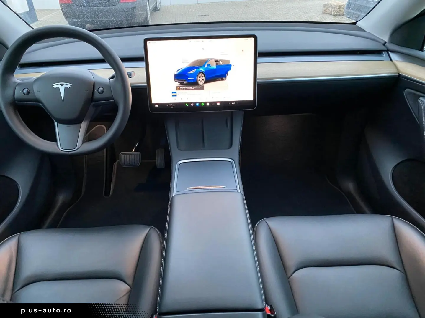 TESLA Model Y Basis RWD