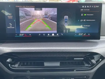 BMW 330i xDrive M Sport M Sportpaket HiFi DAB Shz