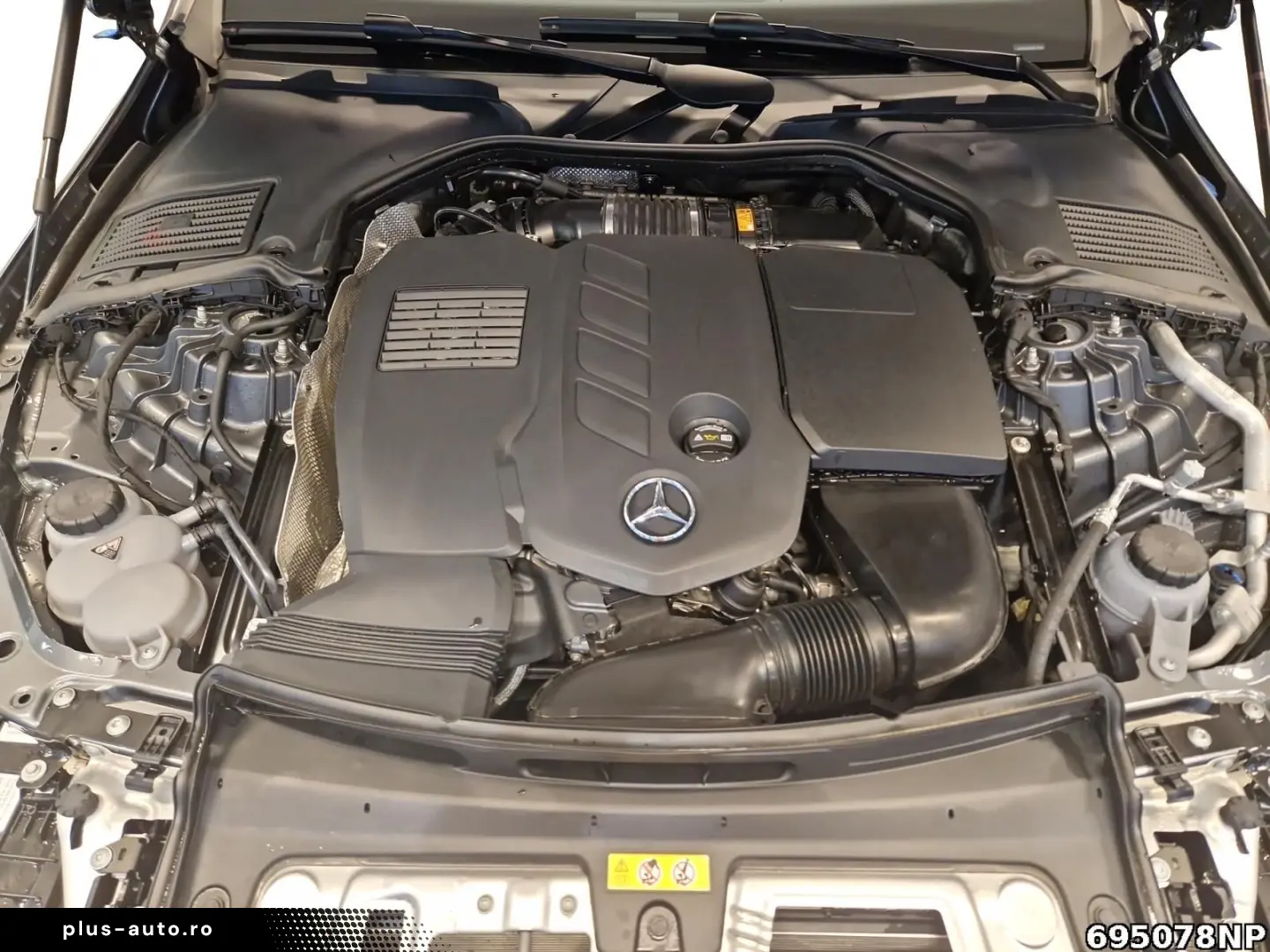 MERCEDES-BENZ C 300 d T AMG AHK LED Kamera Amb Distr