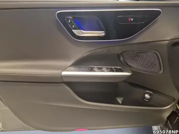 MERCEDES-BENZ C 300 d T AMG AHK LED Kamera Amb Distr