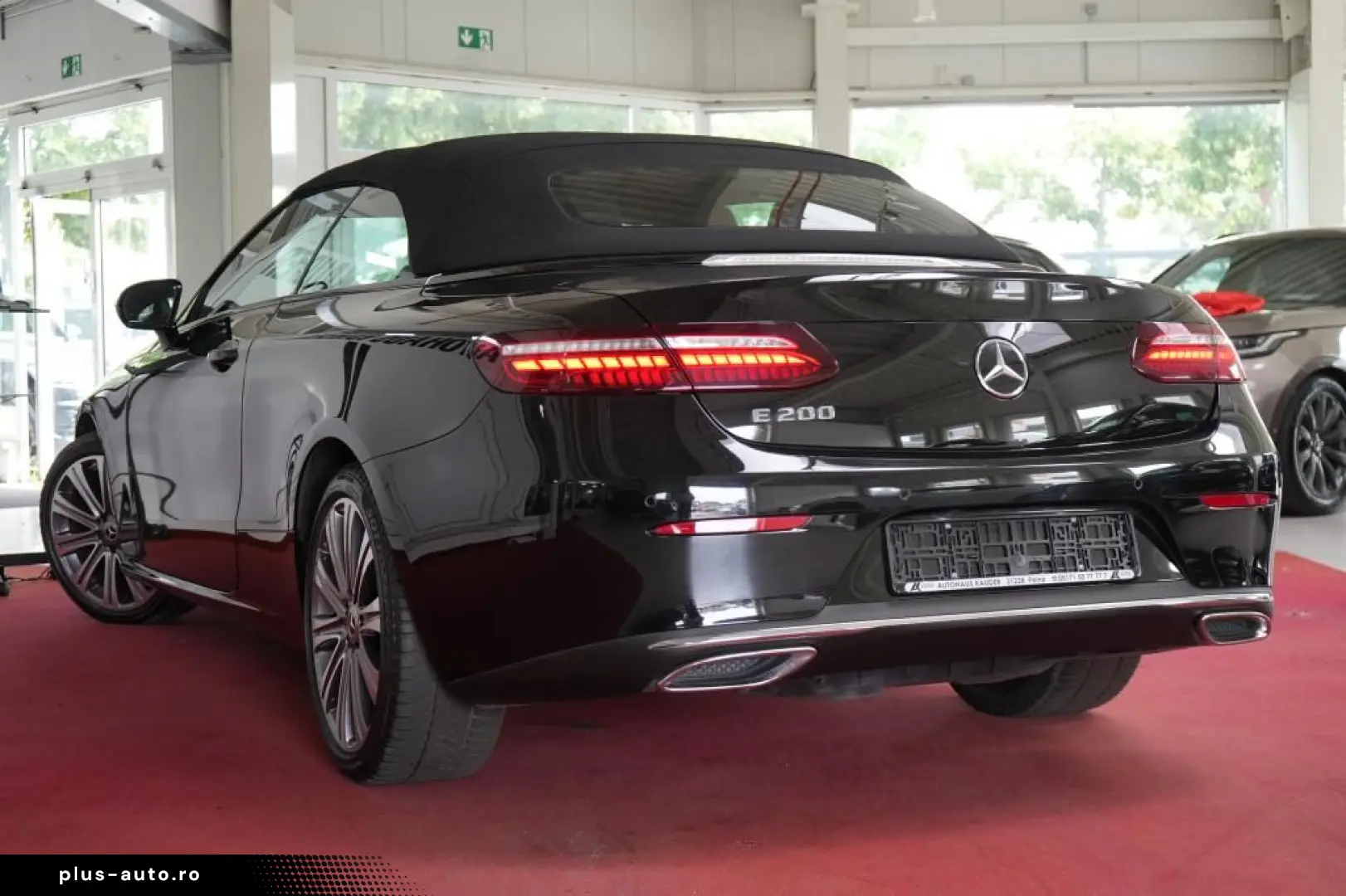 MERCEDES-BENZ E 200 Cabrio Avantgarde LED Navi Kam