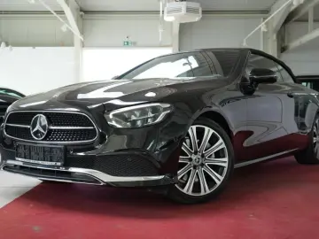MERCEDES-BENZ E 200 Cabrio Avantgarde LED Navi Kam
