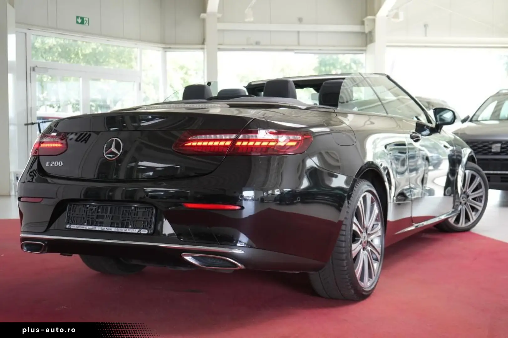 MERCEDES-BENZ E 200 Cabrio Avantgarde LED Navi Kam