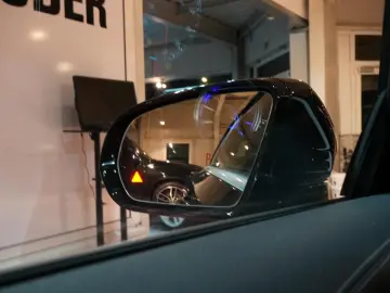 MERCEDES-BENZ E 200 Cabrio Avantgarde LED Navi Kam