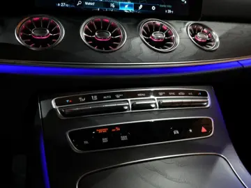 MERCEDES-BENZ E 200 Cabrio Avantgarde LED Navi Kam