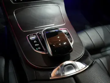 MERCEDES-BENZ E 200 Cabrio Avantgarde LED Navi Kam