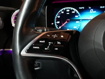 MERCEDES-BENZ E 200 Cabrio Avantgarde LED Navi Kam