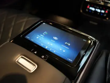 MERCEDES-BENZ S580  4Matic AMG Lang 9G-TRONIC  LED Pano