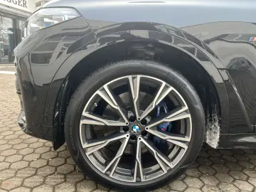 BMW X7 M50 i HUD Panorama Navigation HarmanKardon