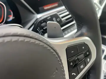 BMW X7 M50 i HUD Panorama Navigation HarmanKardon