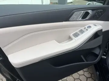 BMW X7 M50 i HUD Panorama Navigation HarmanKardon