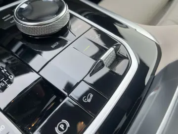 BMW X7 M50 i HUD Panorama Navigation HarmanKardon