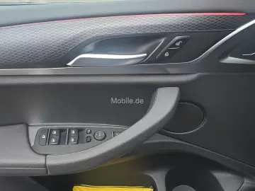 BMW X3 xDrive20d AT Navi Bluetooth PDC MP3