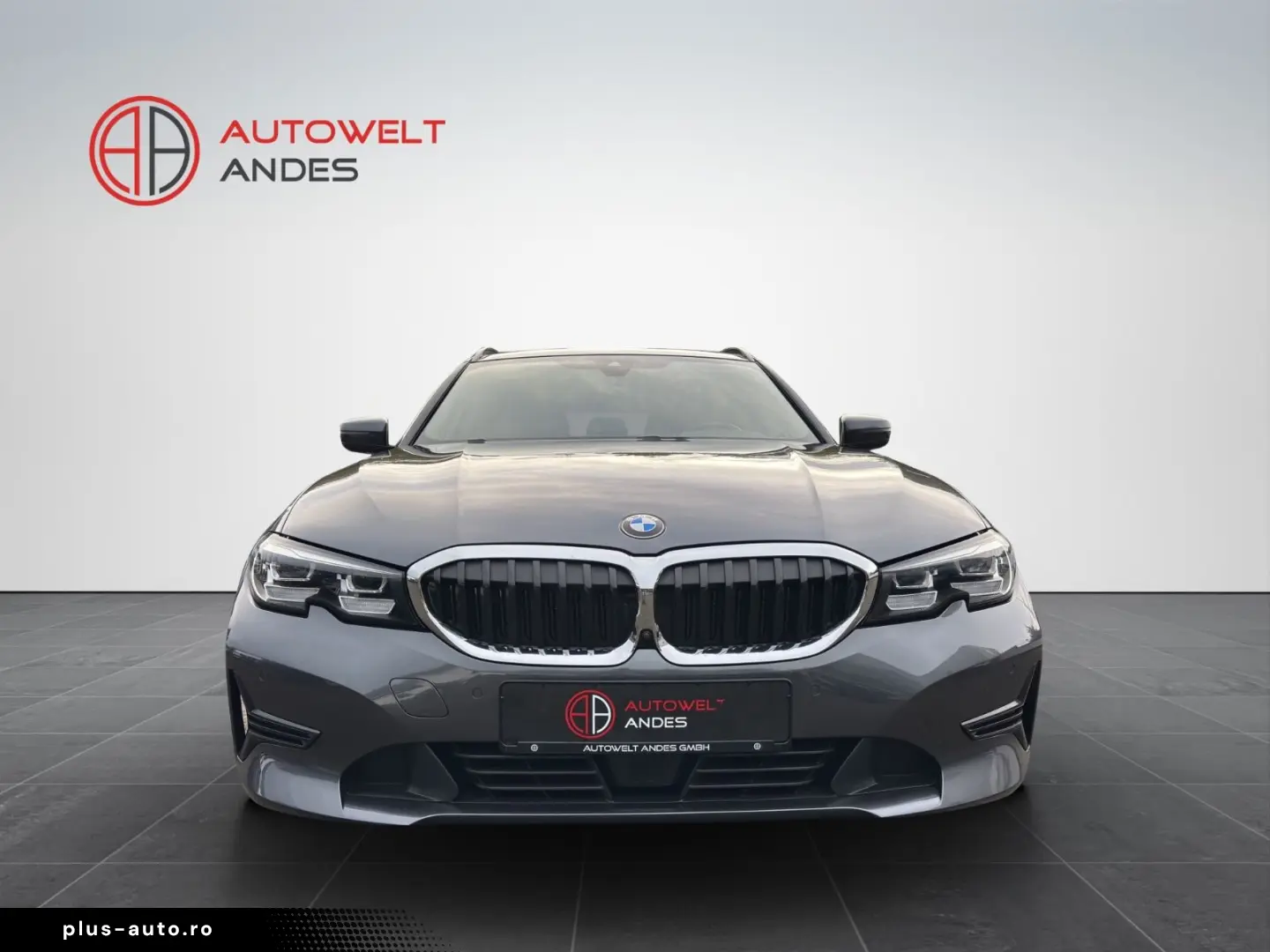 BMW 330 e xDrive  Individual LED Pano ACC AHK