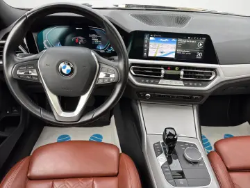 BMW 330 e xDrive  Individual LED Pano ACC AHK