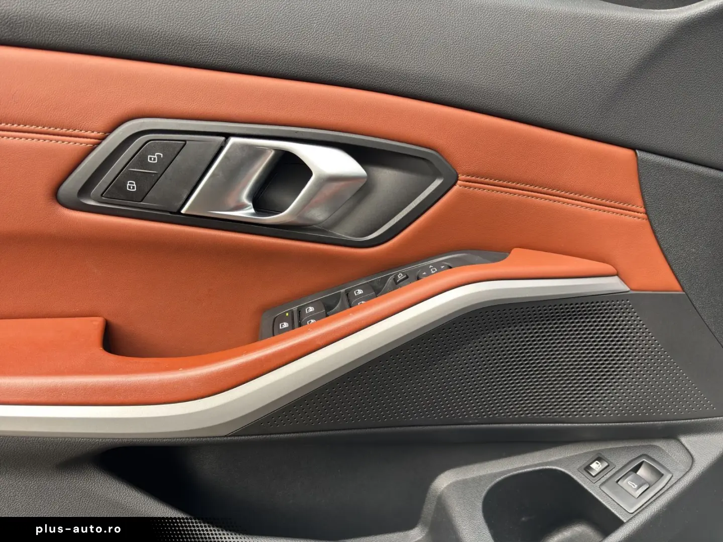 BMW 330 e xDrive  Individual LED Pano ACC AHK