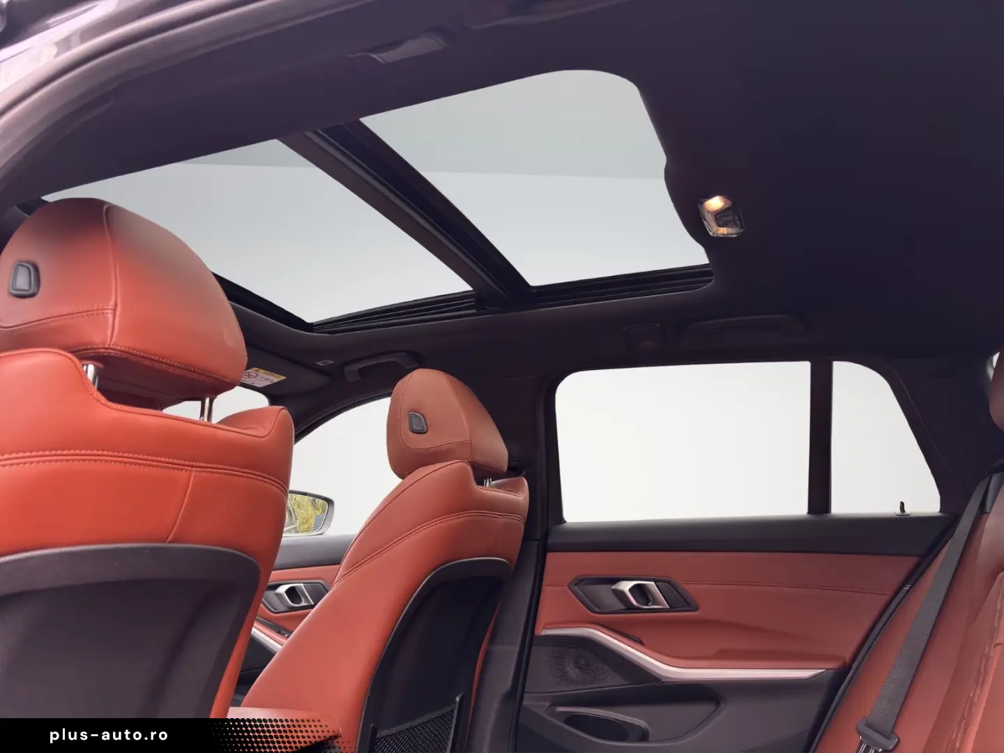 BMW 330 e xDrive  Individual LED Pano ACC AHK