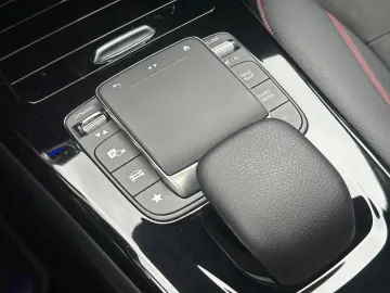 Mercedes-Benz CLA 220d AMG-Line