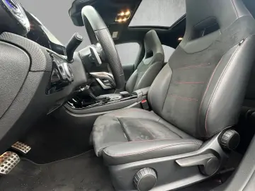 Mercedes-Benz CLA 220d AMG-Line