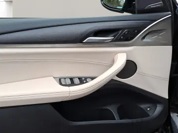 BMW X3 xDrive30e M Sport Harman