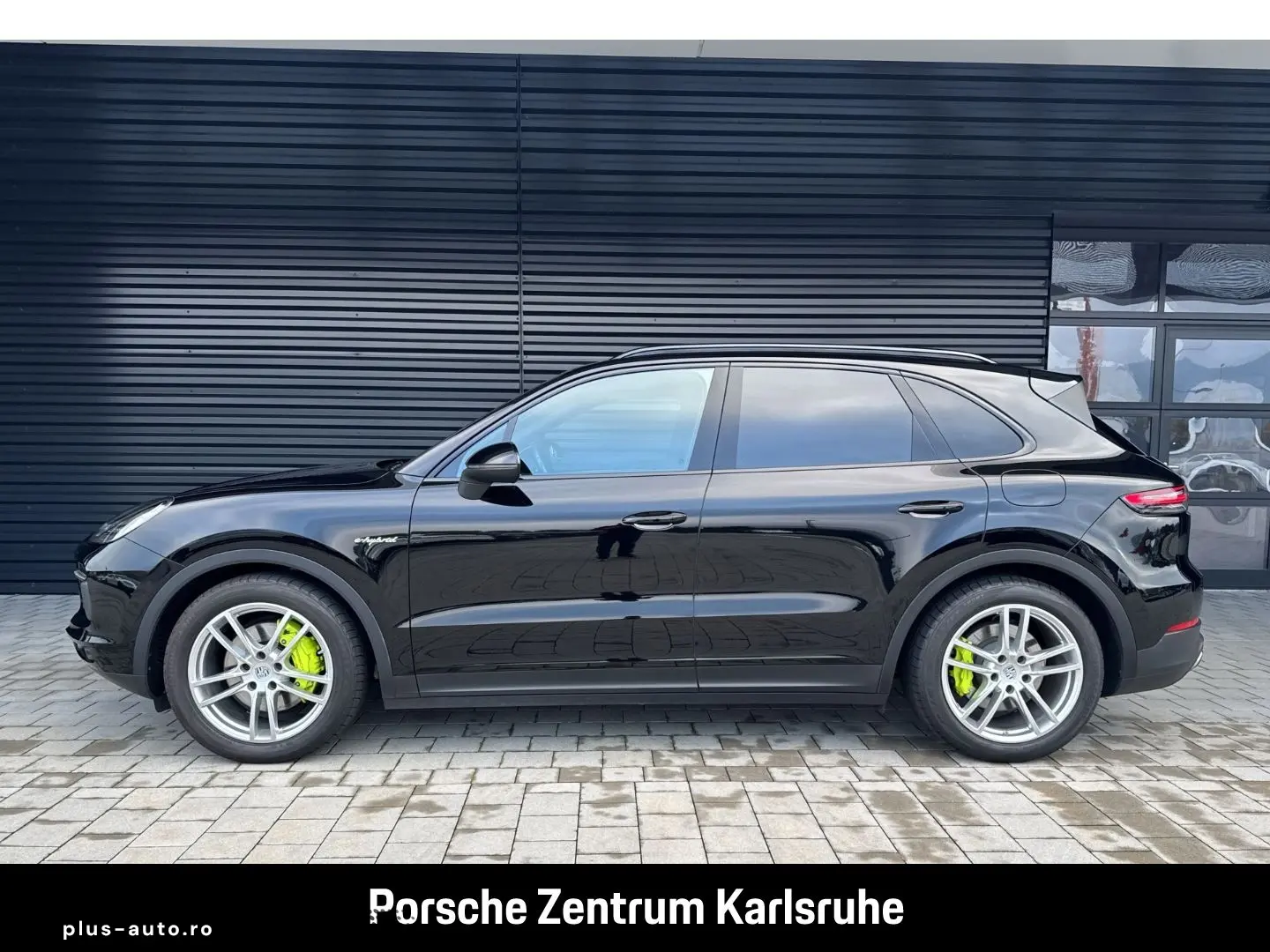 PORSCHE Cayenne E-Hybrid BOSE Luftfederung 20-Zoll