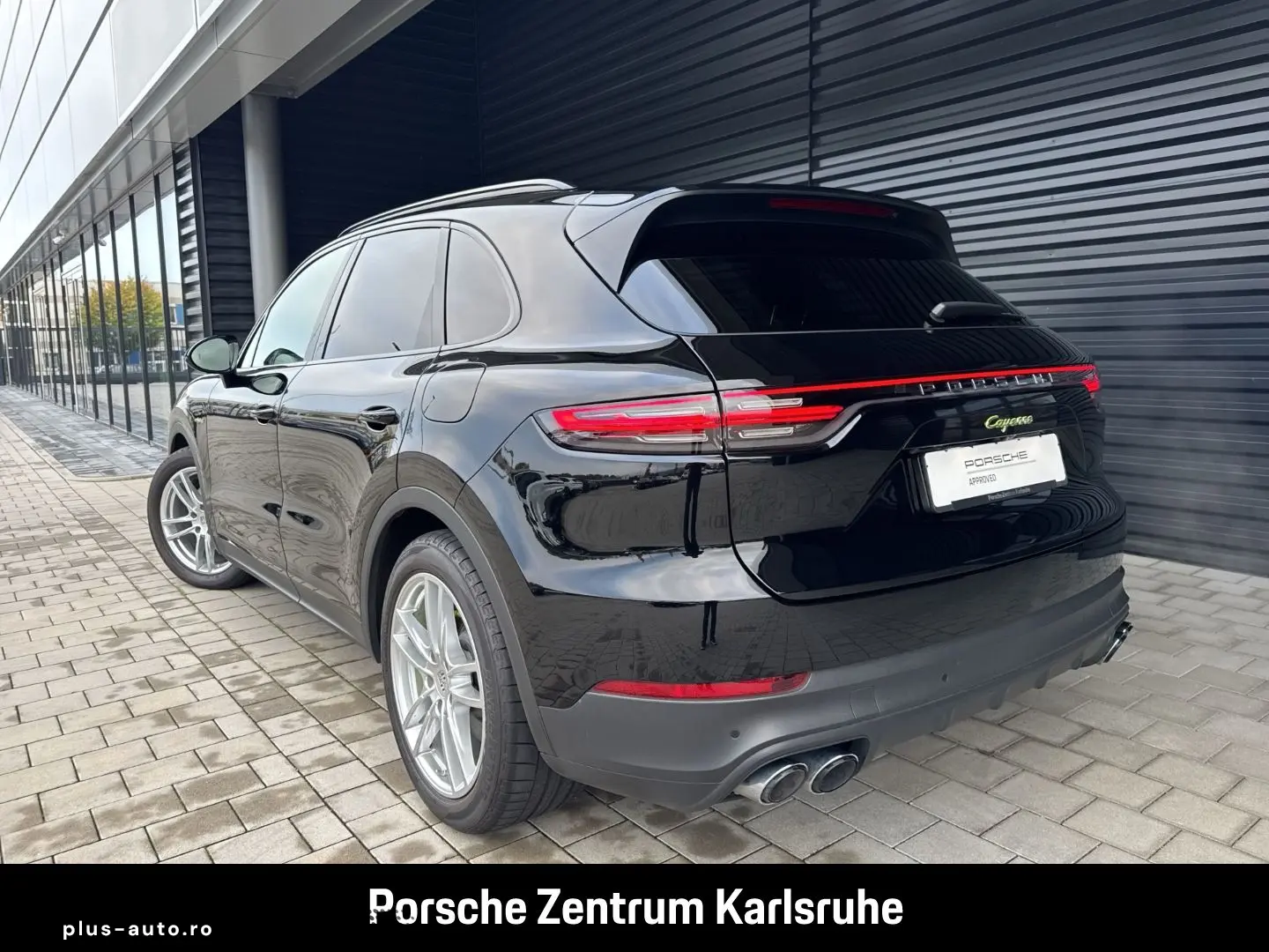 PORSCHE Cayenne E-Hybrid BOSE Luftfederung 20-Zoll