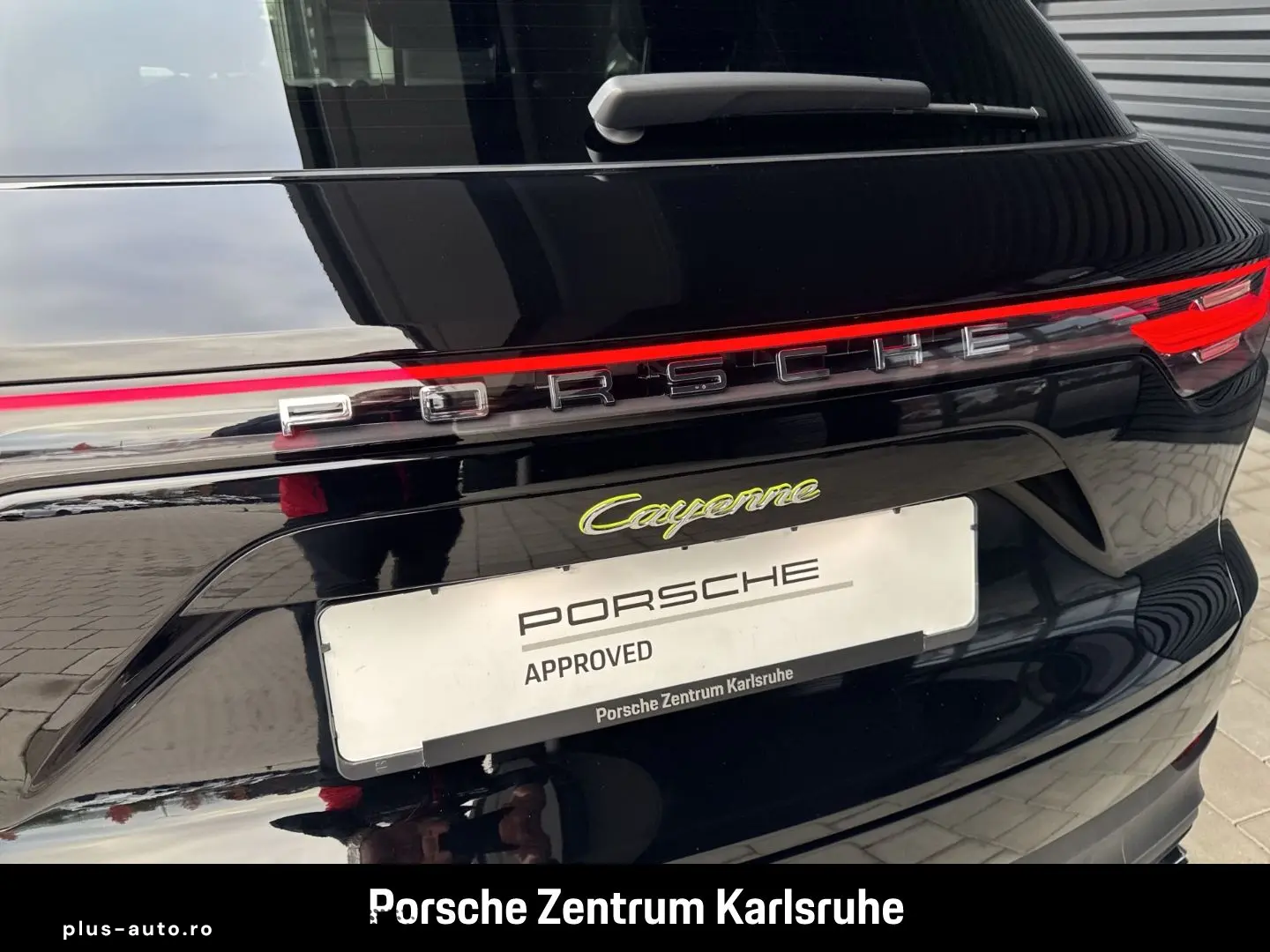 PORSCHE Cayenne E-Hybrid BOSE Luftfederung 20-Zoll