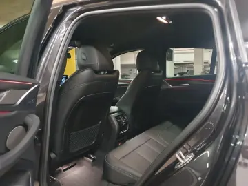 BMW X4 xDrive 20i M Sport Laser AHK Standhz. Keyless