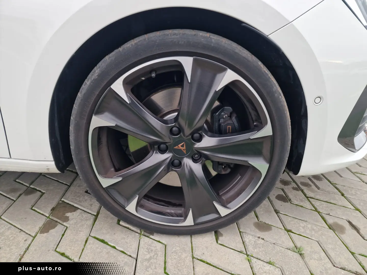 Cupra Leon 1.4 e-Hybrid (180 kW System) VZ