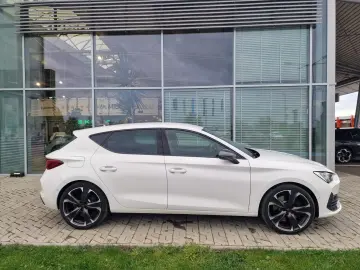 Cupra Leon 1.4 e-Hybrid (180 kW System) VZ