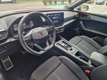 Cupra Leon 1.4 e-Hybrid (180 kW System) VZ