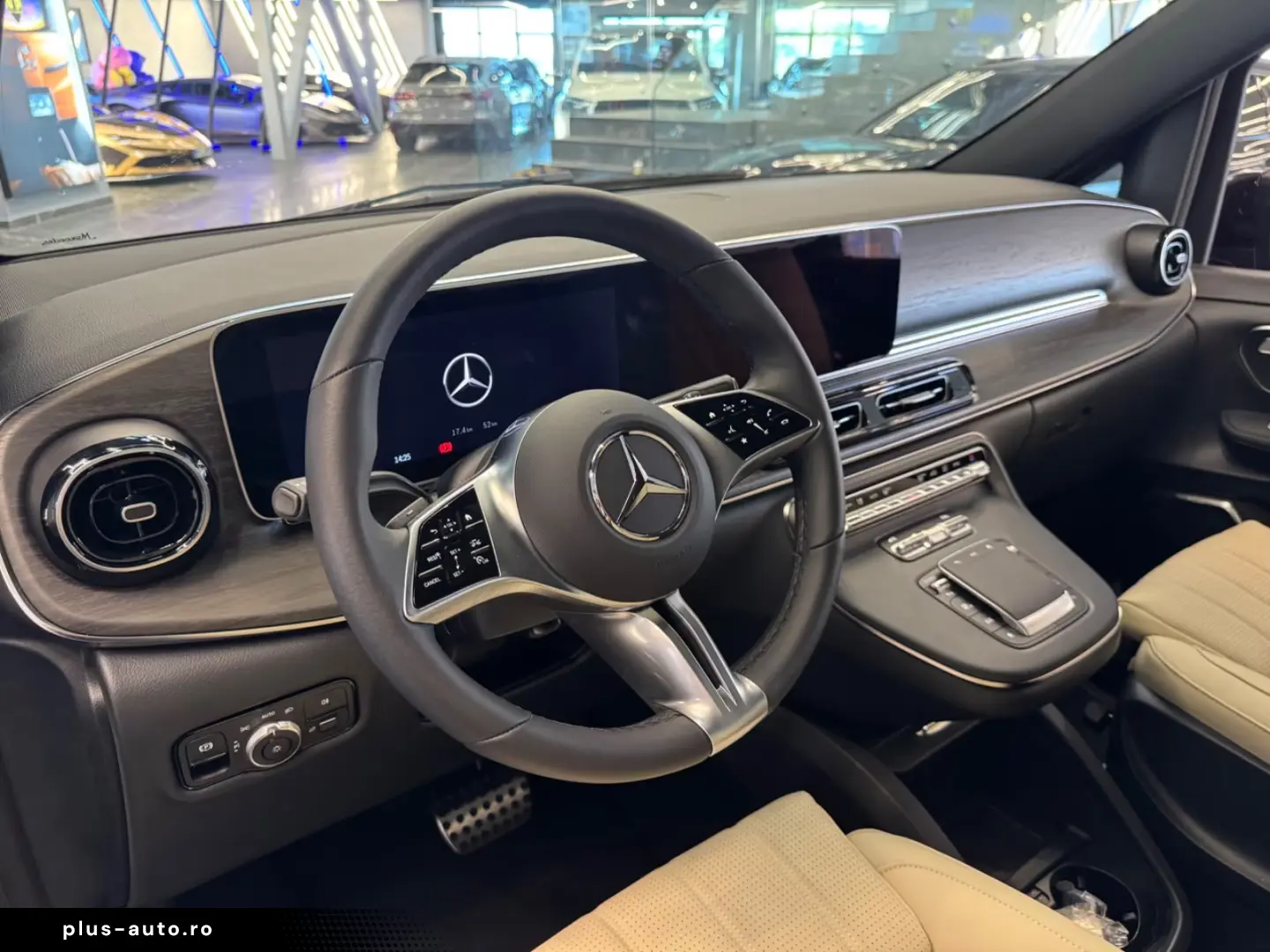 Mercedes-Benz V 300 Petrol Luxury-seats 2025 extra Long