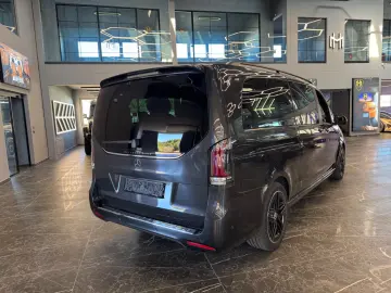 Mercedes-Benz V 300 Petrol Luxury-seats 2025 extra Long