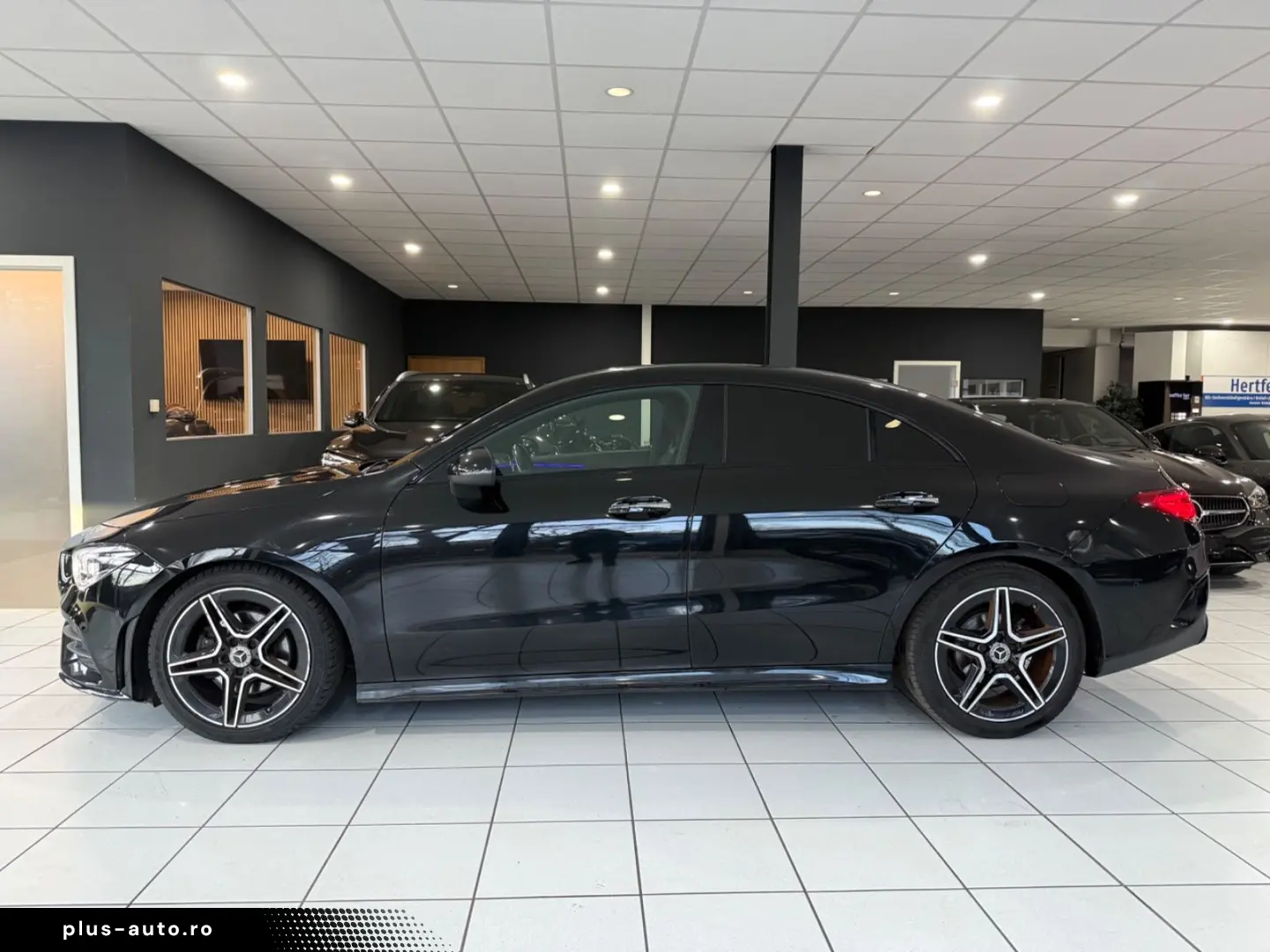 MERCEDES-BENZ CLA 180 Coupe AMG-LINE MBEAM KAMERA KEYLESS