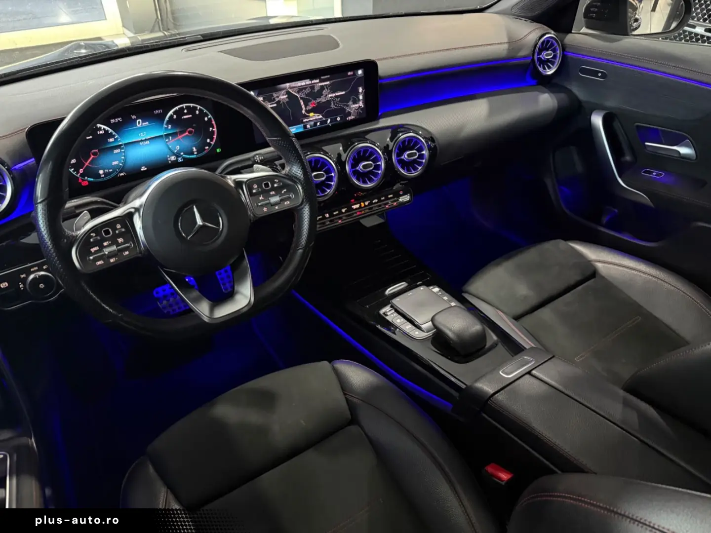 MERCEDES-BENZ CLA 180 Coupe AMG-LINE MBEAM KAMERA KEYLESS