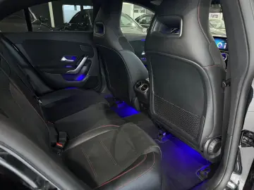 MERCEDES-BENZ CLA 180 Coupe AMG-LINE MBEAM KAMERA KEYLESS