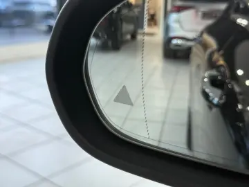 MERCEDES-BENZ CLA 180 Coupe AMG-LINE MBEAM KAMERA KEYLESS