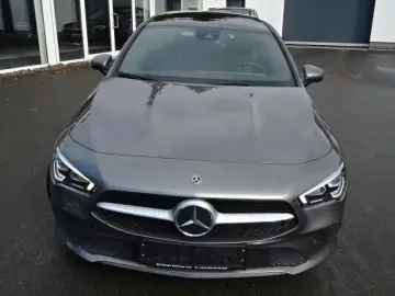 MERCEDES-BENZ CLA 180d T-LEDER NAVI LED AUTOM PANO KAME
