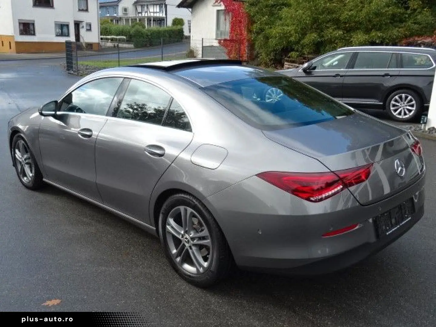 MERCEDES-BENZ CLA 180d T-LEDER NAVI LED AUTOM PANO KAME