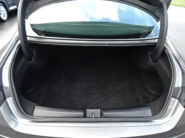 MERCEDES-BENZ CLA 180d T-LEDER NAVI LED AUTOM PANO KAME