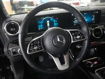 MERCEDES-BENZ CLA 200 COUPE PROGRESSIVE NAVI LED KAMERA