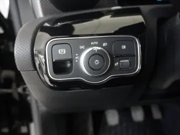 MERCEDES-BENZ CLA 200 COUPE PROGRESSIVE NAVI LED KAMERA