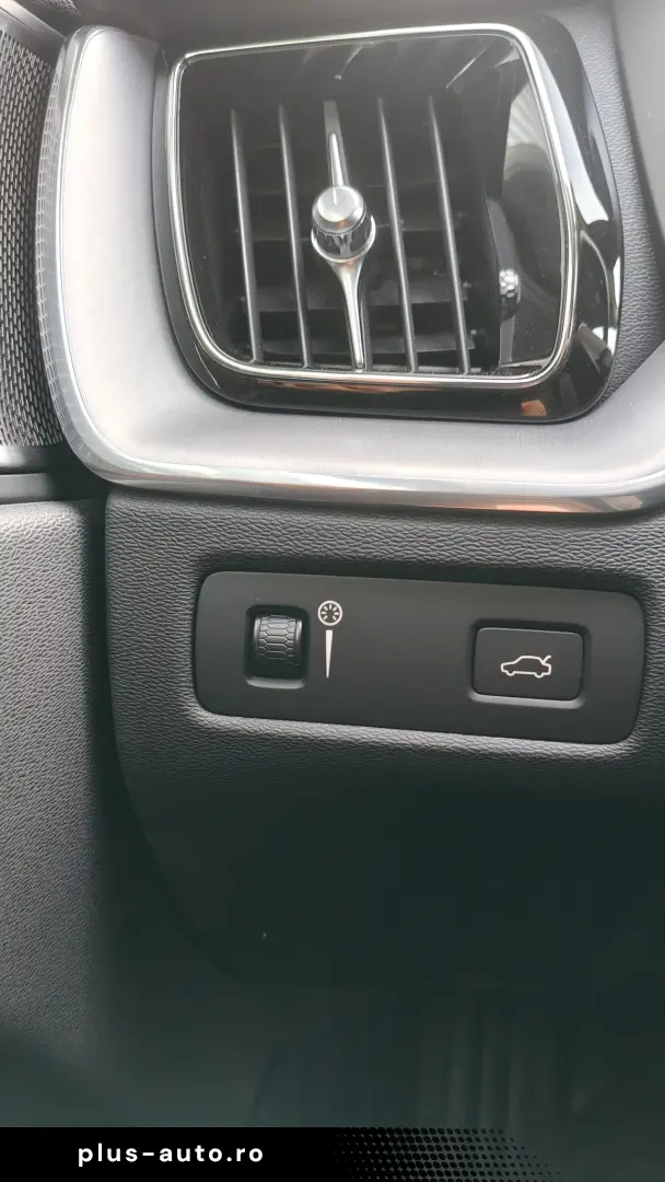 Volvo XC60 D4 FWD 190CP Aut 8tr