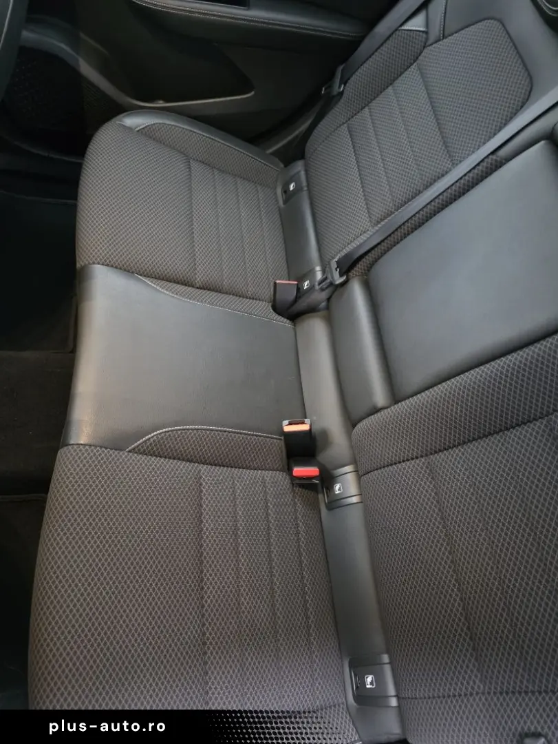 RENAULT ARKANA 1.6 E-Tech 145CP Intens